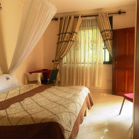 Rhino Motel Mbarara Zewnętrze zdjęcie
