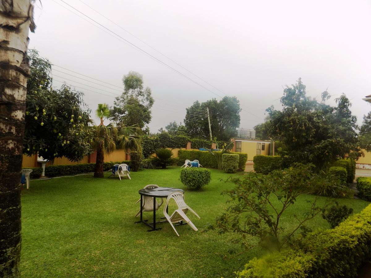 Rhino Motel Mbarara Zewnętrze zdjęcie