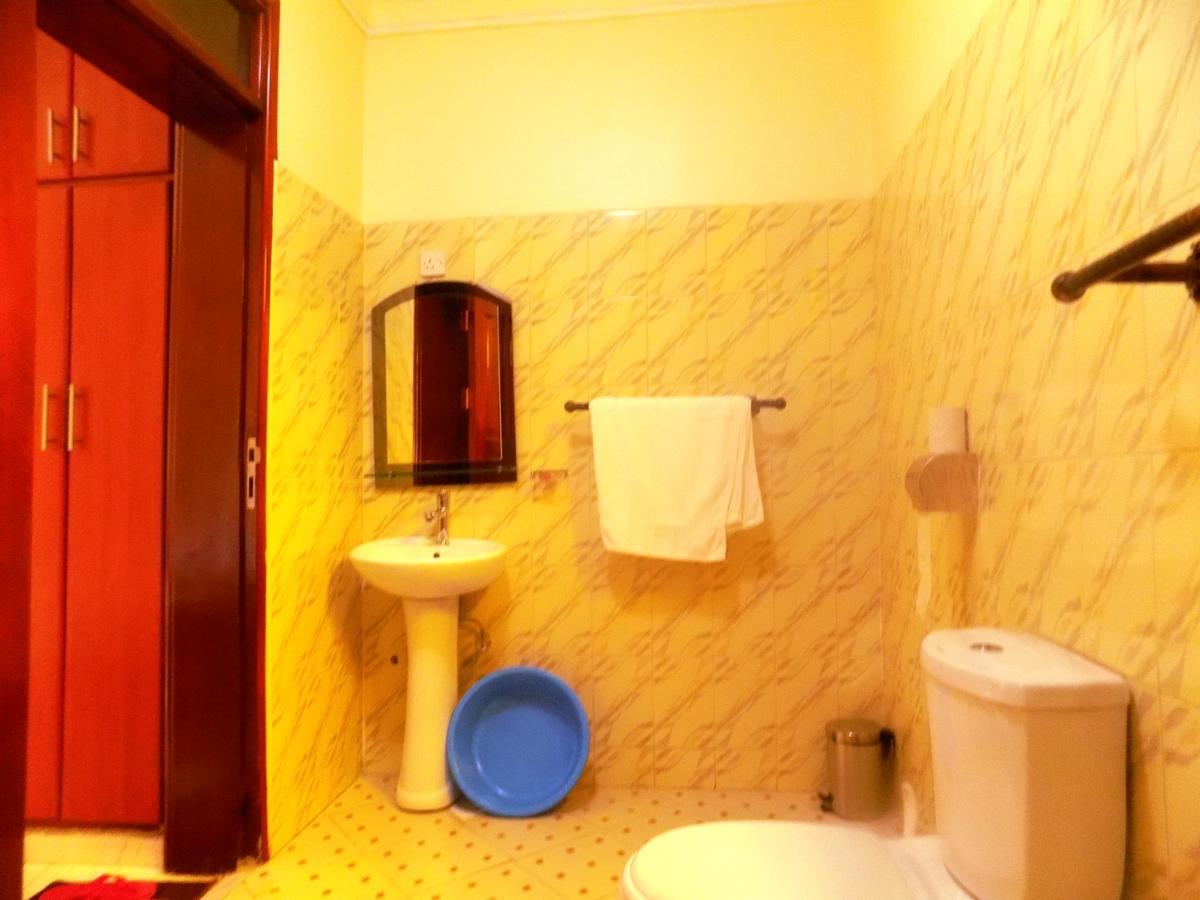 Rhino Motel Mbarara Zewnętrze zdjęcie